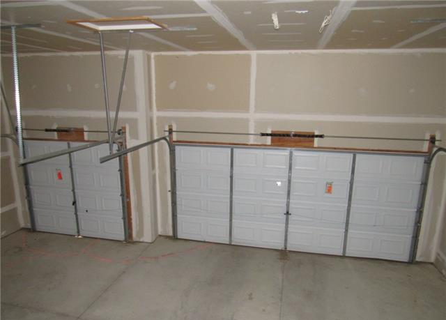 Eddington Woods Rochester Hills MI Homes for sale 